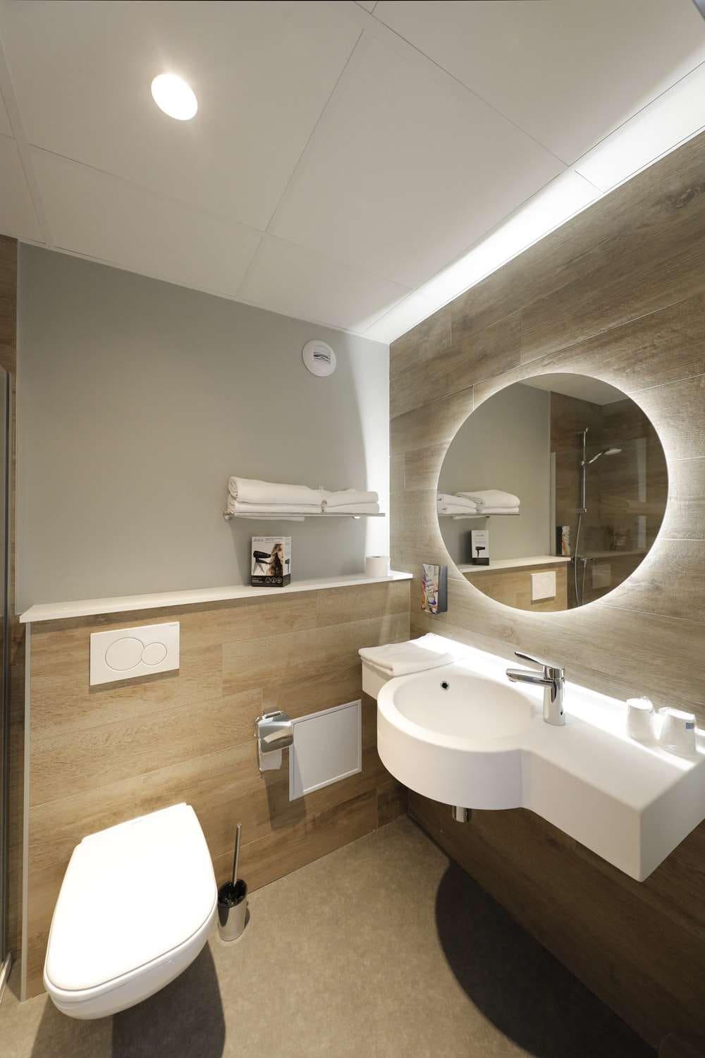 Sure Hotel By Best Western Dole Exteriör bild